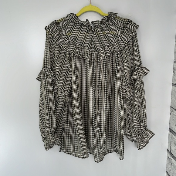 Ruffled check plaid gingham blouse - Picture 4 of 4